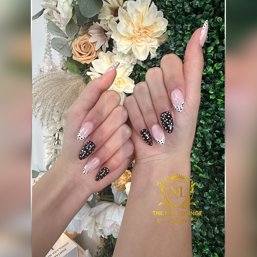 the-nail-lounge-dec-1 (1)